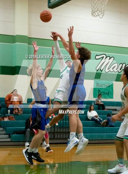 Thumbnail 3 in Bandera @ Pearsall (Maverick Classic) photogallery.