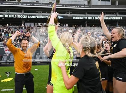 Thumbnail 1 in Manitou Springs vs. Jefferson Academy (CHSAA 3A State Final) photogallery.