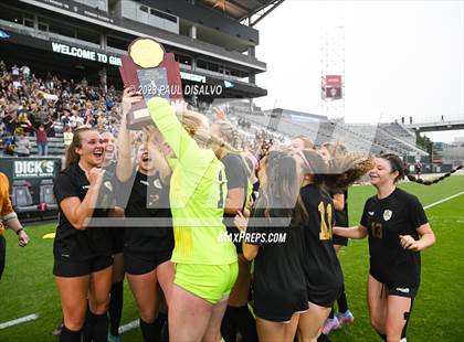 Thumbnail 2 in Manitou Springs vs. Jefferson Academy (CHSAA 3A State Final) photogallery.