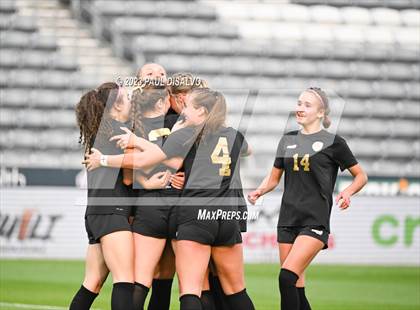 Thumbnail 3 in Manitou Springs vs. Jefferson Academy (CHSAA 3A State Final) photogallery.