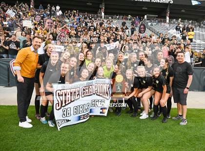 Thumbnail 2 in Manitou Springs vs. Jefferson Academy (CHSAA 3A State Final) photogallery.