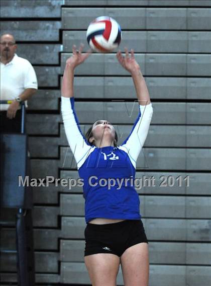 Thumbnail 2 in Walton vs. Pleasant Grove (Durango Fall Classic) photogallery.