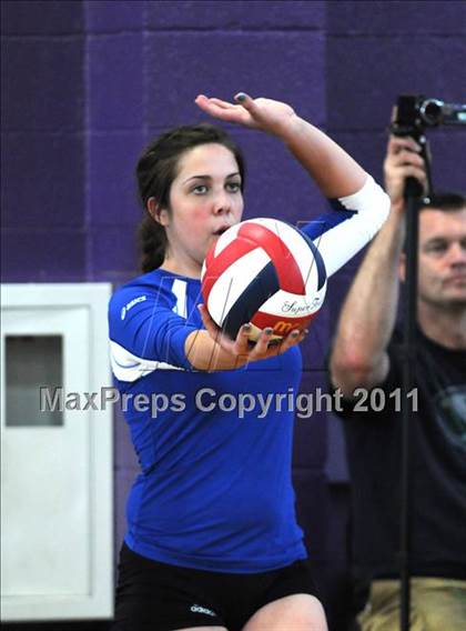 Thumbnail 2 in Walton vs. Pleasant Grove (Durango Fall Classic) photogallery.
