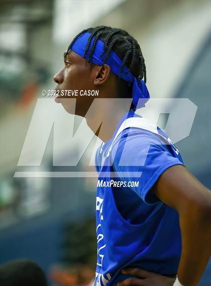 Thumbnail 2 in Capital Christian @ Vista del Lago photogallery.
