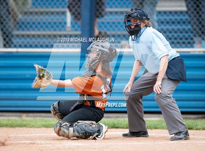 Thumbnail 2 in East Rockaway vs Oyster Bay (NYSPHSAA Section 8 Class B Final Game 1) photogallery.