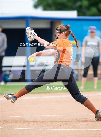 Thumbnail 3 in East Rockaway vs Oyster Bay (NYSPHSAA Section 8 Class B Final Game 1) photogallery.