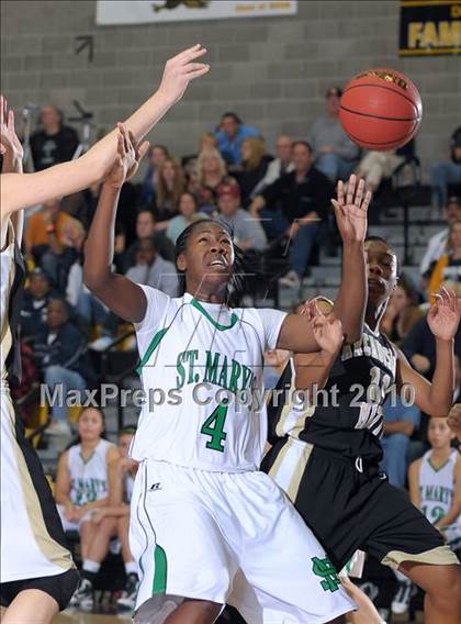 Thumbnail 1 in Archbishop Mitty vs. St. Mary's (Common Good Classic) photogallery.