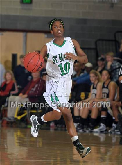 Thumbnail 1 in Archbishop Mitty vs. St. Mary's (Common Good Classic) photogallery.