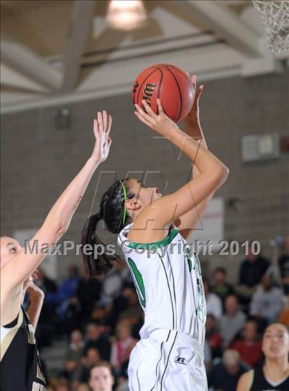 Thumbnail 2 in Archbishop Mitty vs. St. Mary's (Common Good Classic) photogallery.