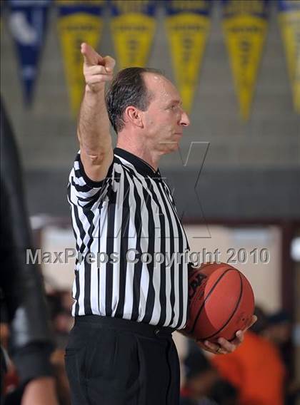 Thumbnail 2 in Archbishop Mitty vs. St. Mary's (Common Good Classic) photogallery.