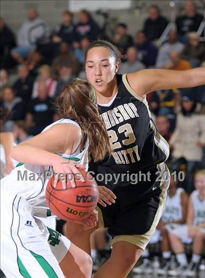 Thumbnail 3 in Archbishop Mitty vs. St. Mary's (Common Good Classic) photogallery.