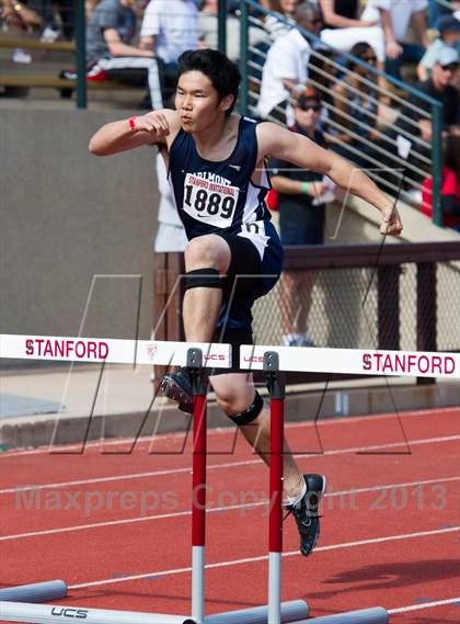 Thumbnail 2 in Stanford Invitational 400m High Hurdles photogallery.