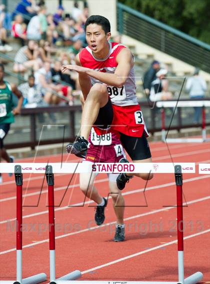 Thumbnail 1 in Stanford Invitational 400m High Hurdles photogallery.