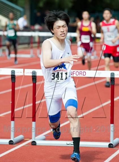 Thumbnail 3 in Stanford Invitational 400m High Hurdles photogallery.
