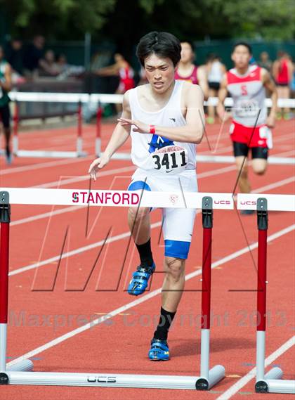 Thumbnail 3 in Stanford Invitational 400m High Hurdles photogallery.