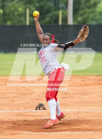 Thumbnail 3 in Lincoln County @ Ooltewah (TSSAA AAA Sectional Final) photogallery.