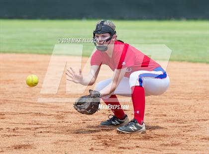 Thumbnail 1 in Lincoln County @ Ooltewah (TSSAA AAA Sectional Final) photogallery.