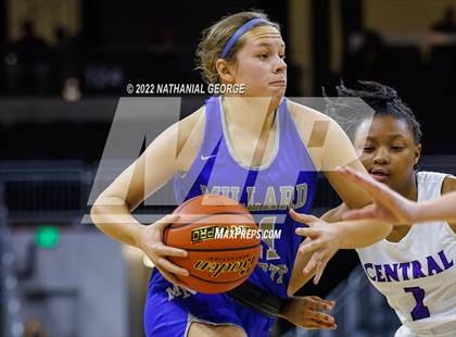 Thumbnail 3 in Omaha Central vs. Millard North (Metro Tournament) photogallery.