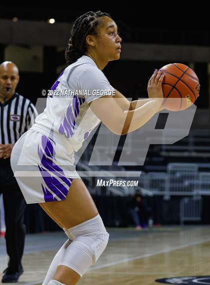 Thumbnail 1 in Omaha Central vs. Millard North (Metro Tournament) photogallery.