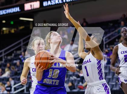 Thumbnail 3 in Omaha Central vs. Millard North (Metro Tournament) photogallery.