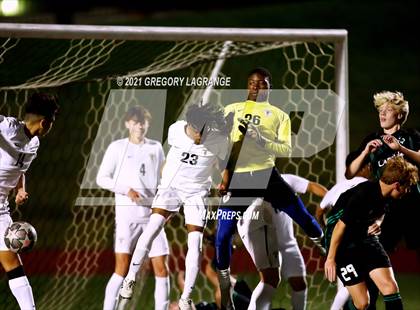 Thumbnail 3 in Trinity vs Southlake Carroll (UIL 6A Bi-District Playoff) photogallery.
