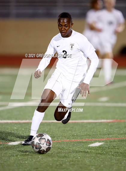 Thumbnail 1 in Trinity vs Southlake Carroll (UIL 6A Bi-District Playoff) photogallery.