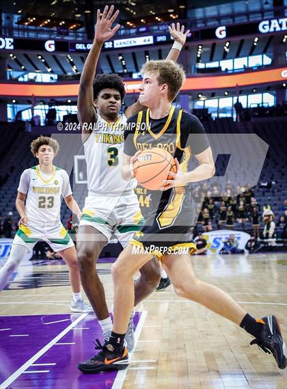 Thumbnail 3 in Del Oro vs. Vanden (CIF SJS D-2 Final) photogallery.