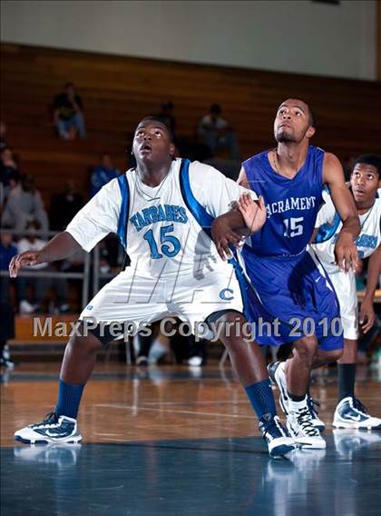 Thumbnail 2 in Sacramento vs Compton (California Classic) photogallery.