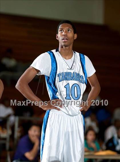 Thumbnail 2 in Sacramento vs Compton (California Classic) photogallery.