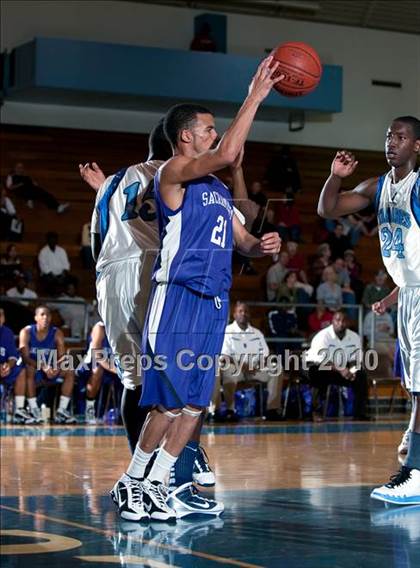 Thumbnail 3 in Sacramento vs Compton (California Classic) photogallery.