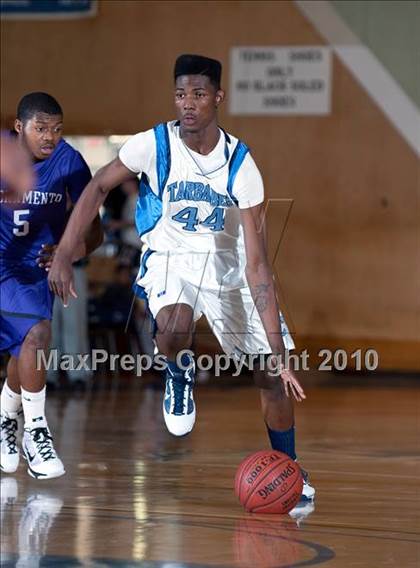 Thumbnail 3 in Sacramento vs Compton (California Classic) photogallery.