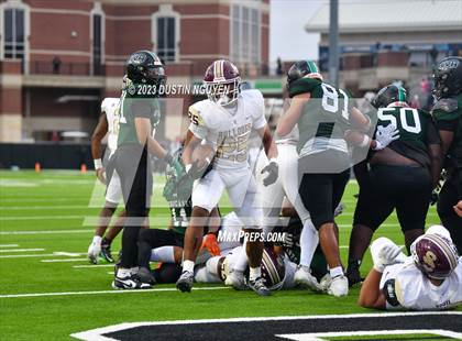 Thumbnail 1 in Fort Bend Hightower vs. Summer Creek (UIL Football 6A D2 Region III Quarterfinal) photogallery.