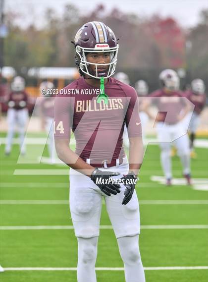 Thumbnail 2 in Fort Bend Hightower vs. Summer Creek (UIL Football 6A D2 Region III Quarterfinal) photogallery.