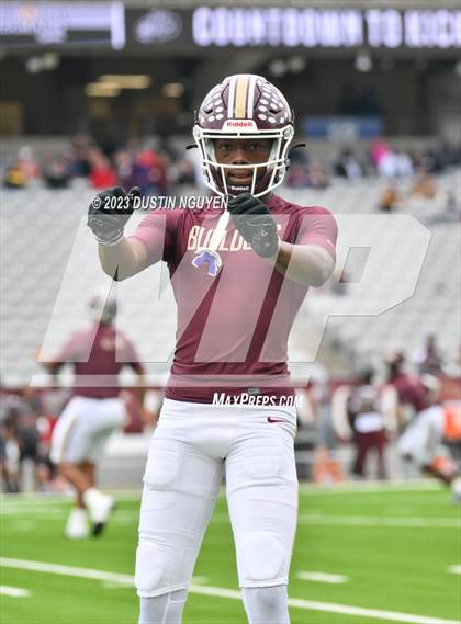 Thumbnail 2 in Fort Bend Hightower vs. Summer Creek (UIL Football 6A D2 Region III Quarterfinal) photogallery.