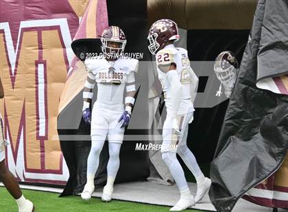 Thumbnail 2 in Fort Bend Hightower vs. Summer Creek (UIL Football 6A D2 Region III Quarterfinal) photogallery.