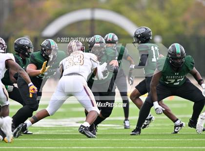 Thumbnail 1 in Fort Bend Hightower vs. Summer Creek (UIL Football 6A D2 Region III Quarterfinal) photogallery.