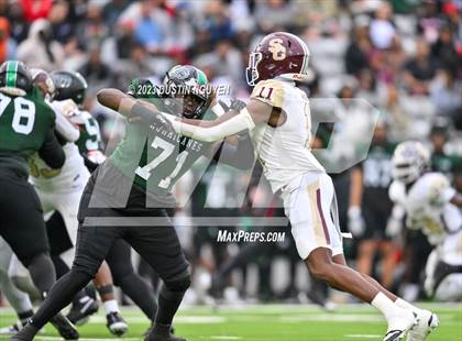 Thumbnail 3 in Fort Bend Hightower vs. Summer Creek (UIL Football 6A D2 Region III Quarterfinal) photogallery.