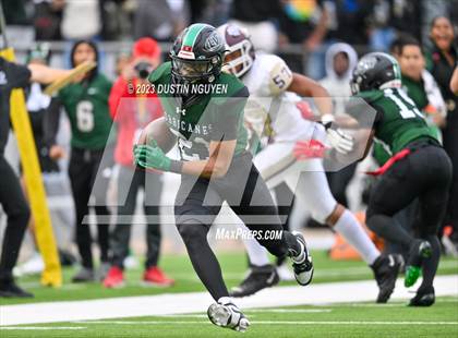 Thumbnail 3 in Fort Bend Hightower vs. Summer Creek (UIL Football 6A D2 Region III Quarterfinal) photogallery.