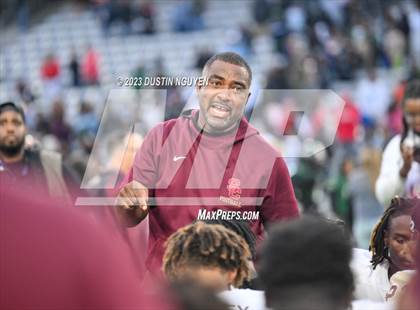 Thumbnail 3 in Fort Bend Hightower vs. Summer Creek (UIL Football 6A D2 Region III Quarterfinal) photogallery.