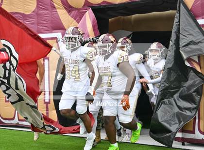 Thumbnail 1 in Fort Bend Hightower vs. Summer Creek (UIL Football 6A D2 Region III Quarterfinal) photogallery.