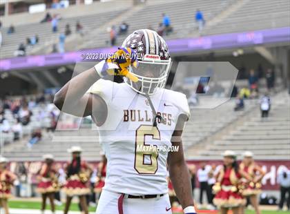 Thumbnail 1 in Fort Bend Hightower vs. Summer Creek (UIL Football 6A D2 Region III Quarterfinal) photogallery.