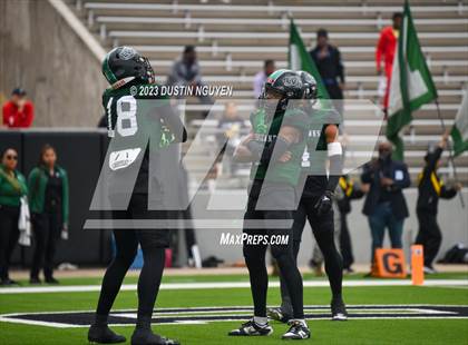 Thumbnail 2 in Fort Bend Hightower vs. Summer Creek (UIL Football 6A D2 Region III Quarterfinal) photogallery.