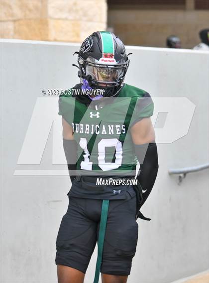 Thumbnail 2 in Fort Bend Hightower vs. Summer Creek (UIL Football 6A D2 Region III Quarterfinal) photogallery.