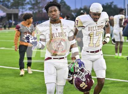 Thumbnail 1 in Fort Bend Hightower vs. Summer Creek (UIL Football 6A D2 Region III Quarterfinal) photogallery.
