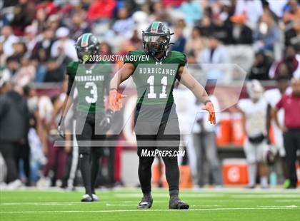 Thumbnail 3 in Fort Bend Hightower vs. Summer Creek (UIL Football 6A D2 Region III Quarterfinal) photogallery.