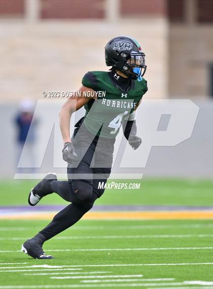 Thumbnail 2 in Fort Bend Hightower vs. Summer Creek (UIL Football 6A D2 Region III Quarterfinal) photogallery.