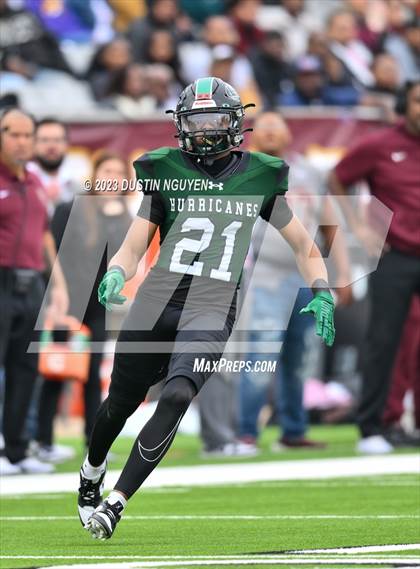 Thumbnail 2 in Fort Bend Hightower vs. Summer Creek (UIL Football 6A D2 Region III Quarterfinal) photogallery.