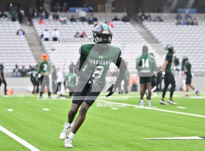 Thumbnail 1 in Fort Bend Hightower vs. Summer Creek (UIL Football 6A D2 Region III Quarterfinal) photogallery.