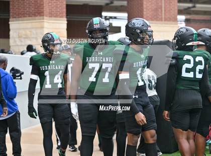 Thumbnail 1 in Fort Bend Hightower vs. Summer Creek (UIL Football 6A D2 Region III Quarterfinal) photogallery.