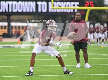 Thumbnail 1 in Fort Bend Hightower vs. Summer Creek (UIL Football 6A D2 Region III Quarterfinal) photogallery.